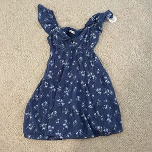 NWT HOLLISTER FLOWY DRESS
